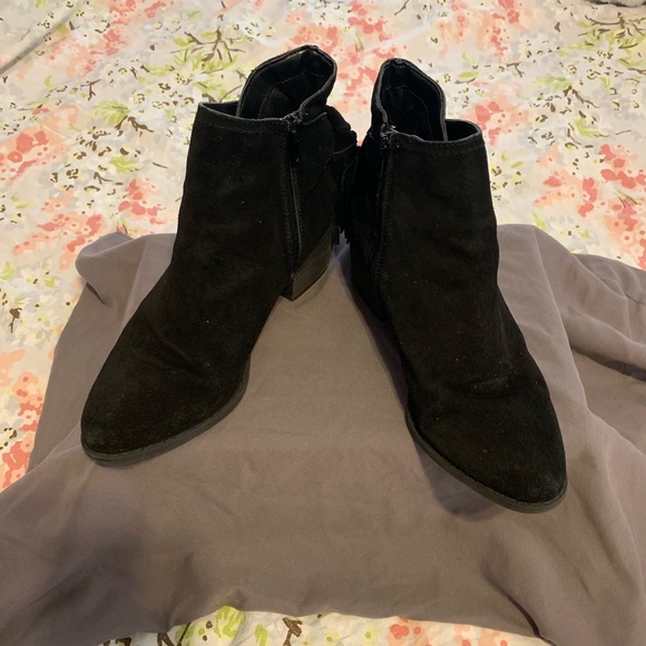 american eagle suede booties